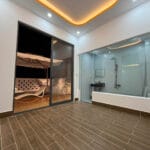 BIỆT THỰ ĐẸP 7×26 GẦN CHỢ BÌNH CHÁNH – 5 PHÒNG NGỦ, 4 WC, SỔ HỒNG RIÊNG