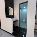 BIỆT THỰ ĐẸP 7×26 GẦN CHỢ BÌNH CHÁNH – 5 PHÒNG NGỦ, 4 WC, SỔ HỒNG RIÊNG