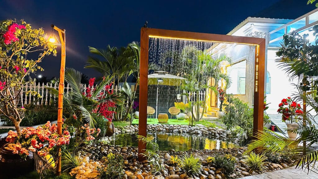 Bán Nhà Bình Chánh 1700m², 300m² Thổ Cư, Hướng Đông Nam – 3 Phòng Ngủ, 3 WC, Phòng Thờ