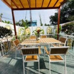 Villa sân vườn hồ cá vườn cây, diện tích 9,6x30m, 3 phòng ngủ, 2 WC, hướng Tây Nam,