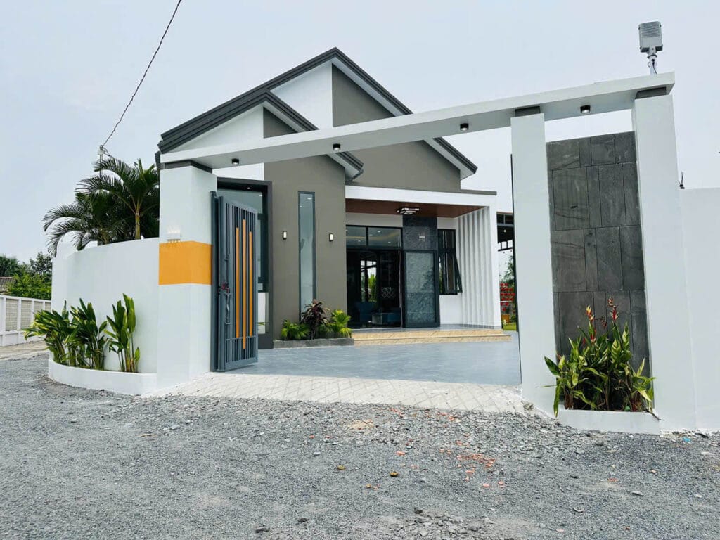Chỉ Cần 4 Tỷ Sở Hữu Biệt Thự 2.100m² Tại Bình Chánh – Hướng Đông Nam, Sổ Rõ Ràng123