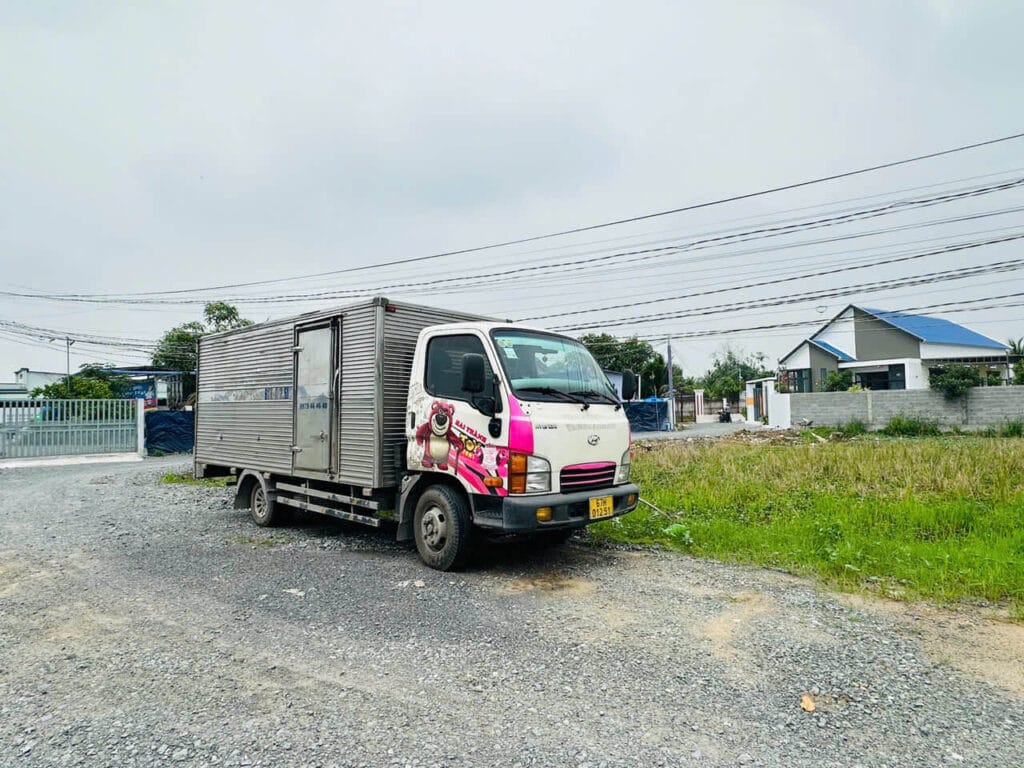 Chỉ Cần 4 Tỷ Sở Hữu Biệt Thự 2.100m² Tại Bình Chánh – Hướng Đông Nam, Sổ Rõ Ràngeeeeeeee