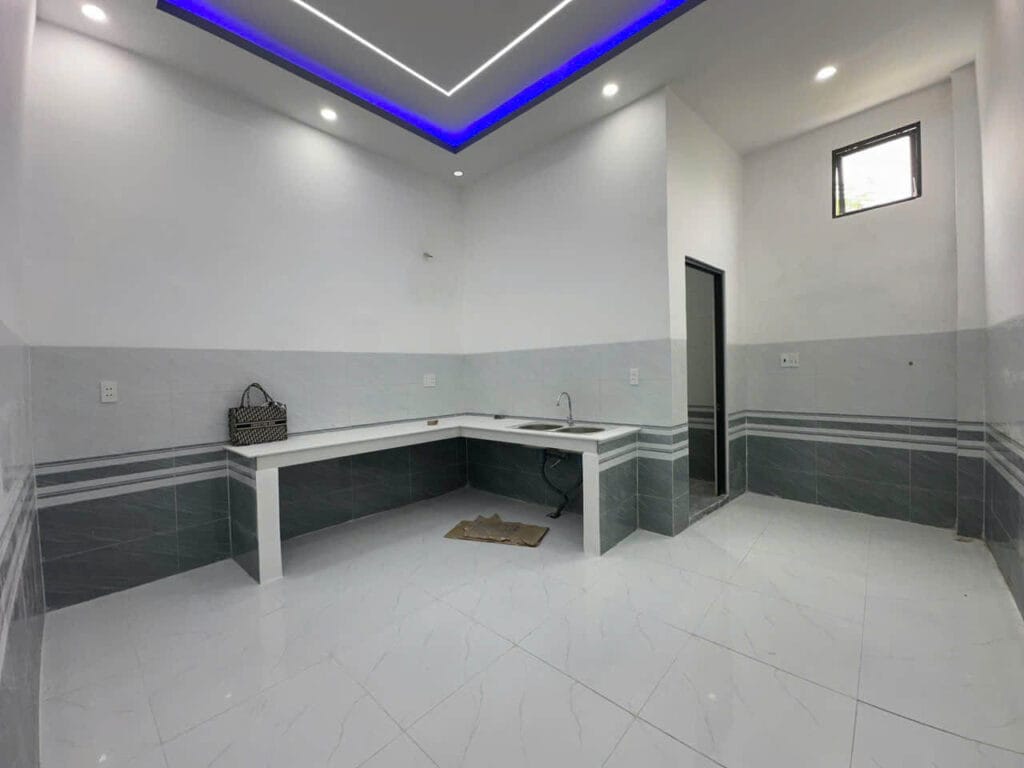 Diện Tích Lớn ,ÍT Tiền Nhất Định Phải Xem Căn Nhà Này Ở Bình Chánh
