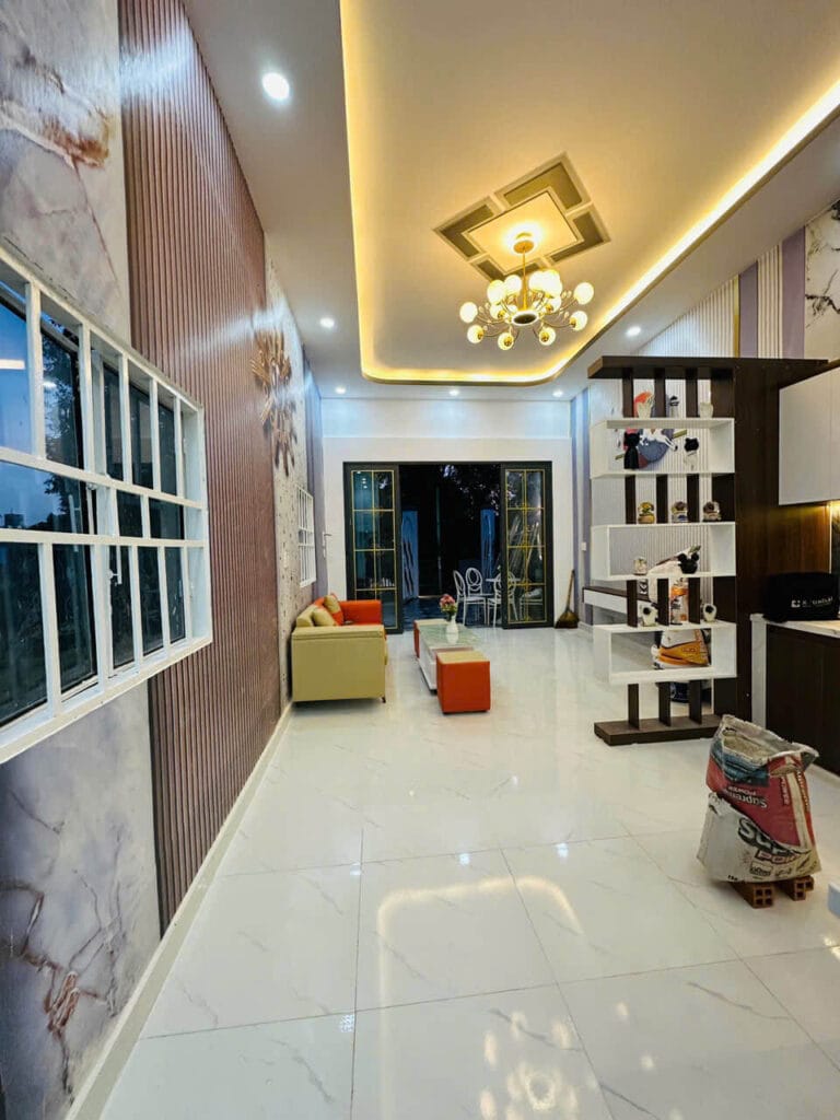 Nhà Bình Chánh Sổ Hồng Giá Tốt – Villa Sân Vườn Hiếm – Diện Tích 205m²