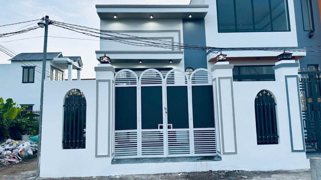 hà Bình Chánh Sổ Hồng – Căn Góc 2 Mặt Tiền 5,5x18 – Hướng Đông