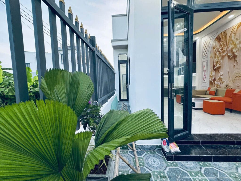 hà Bình Chánh Sổ Hồng – Căn Góc 2 Mặt Tiền 5,5x18 – Hướng Đông
