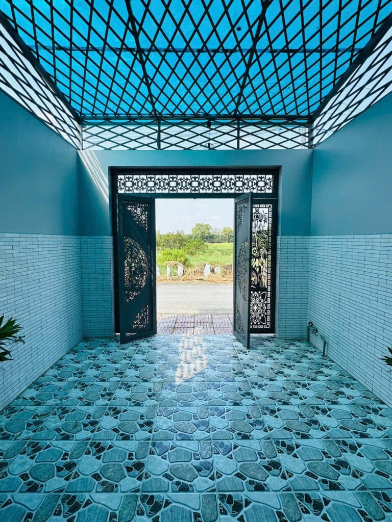 nhà bán Bình Chánh nhà ngã 4 Phước Lý Long An mua bán nhà 4PN 3WC nhà gần Bình Chánh nhà đường nhựa xe hơi